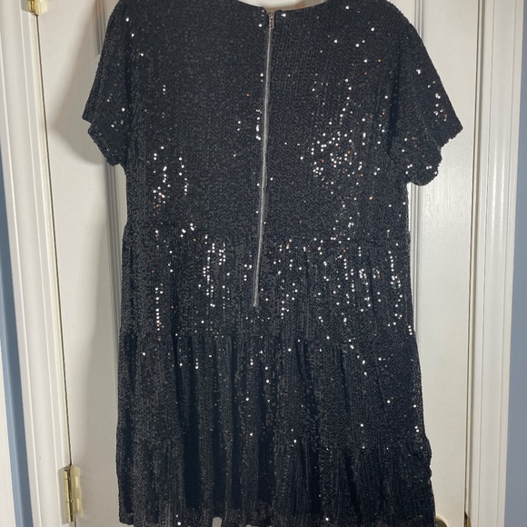 Women’s Lulus Black Sequin Size Large - Picture 2 of 3